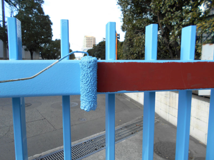 神奈川県平塚市の某工場の門｜鉄部（パワーMレタン）の塗装工事