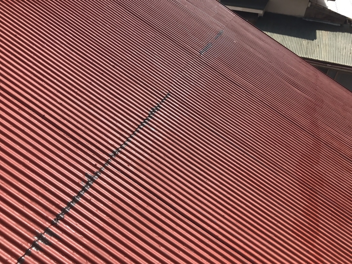 木造2階建ての屋根の塗装リフォーム工事｜神奈川県平塚市見附町のK様邸
