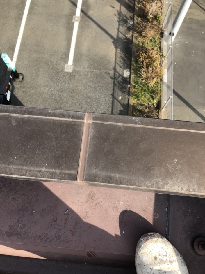 雨漏りによる外壁のシーリング補修工事｜神奈川県平塚市・某事務所（2階建てビル）の外壁リフォーム