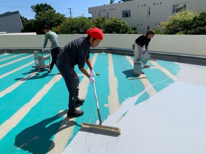 屋上の防水工事（通気緩衝工法）｜茅ヶ崎市南湖の某老人ホームにて雨漏り修理