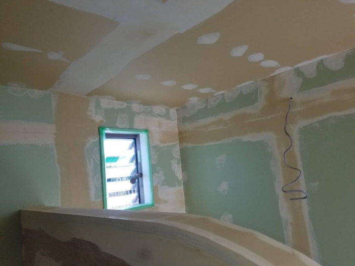 室内の内装塗装｜茅ヶ崎市萩園の某工場にて雨漏り修理