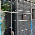 外壁目地のコーキング補修｜神奈川県平塚市のI様邸にて塗り替え塗装中